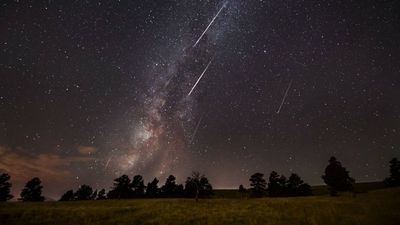10 places in the US and Canada to see August's partial solar eclipse and Perseid meteor shower in 1 trip