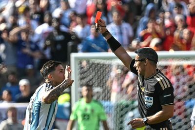 Enzo Fernandez: Why Chelsea star was sent off for Argentina in World Cup final