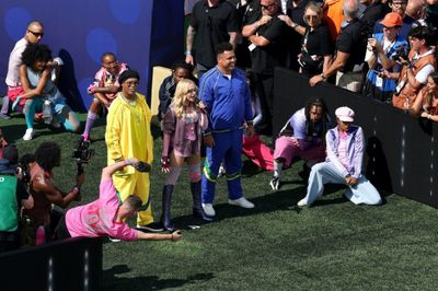 Madonna, Shakira, Bieber and The Muppets light up World Cup half-time show