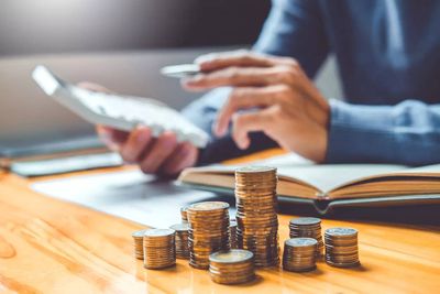 Largecap mutual funds hold lowest cash levels in 12 months. Should investors see it as a bullish signal or exercise caution?
