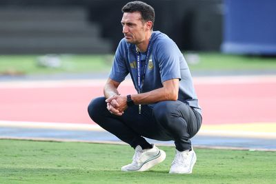 Tearful Lionel Scaloni leaves press conference after delivering Argentina future update