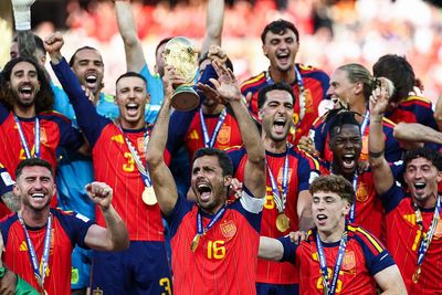 Spain vs Argentina LIVE: Spain celebrate World Cup final triumph after Ferran Torres hits winner against ten-man Argentina