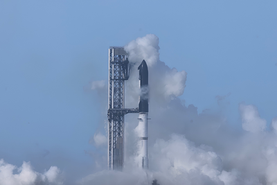 Starship Flight 13 Will Carry Starlink Satellites for the First Time in Test That Shapes Your Internet
