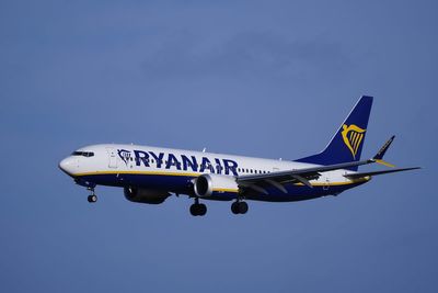 Ryanair profits hit by soaring jet fuel prices and fare cuts