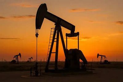 Why oil prices haven't gone crazy despite 5 months of US-Iran war