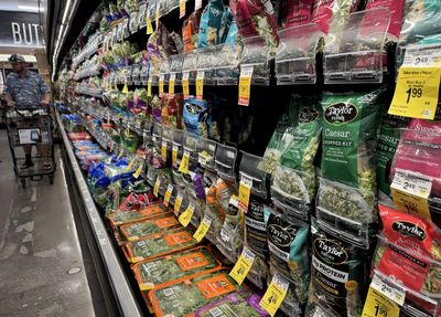 Taco Bell Cyclospora Outbreak Sickens 1,644 as Taylor Farms Issues Nationwide Lettuce Recall