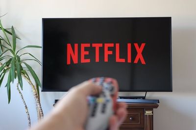 Why Is Netflix Stock Falling Monday?