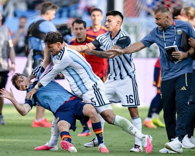 Gangs of New Jersey: how the World Cup final descended into ugly scenes between Argentina and Spain