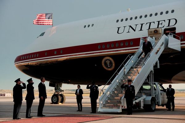 Trump acknowledges that jet from Qatar lacks defensive systems of Air Force One