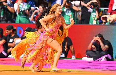 Shakira's World Cup final dress features 200,000 Swarovski crystals