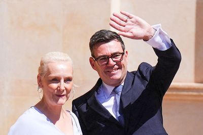 Bulletin PM briefing: New PM Burnham sacks Reeves and tributes to Kevin Keegan