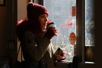The body can handle five cups of coffee each day, experts say