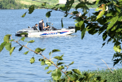 Five people died while trying to rescue drowning swimmer on Ohio River