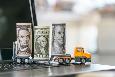 Grocery Delivery Fees Are Under Federal Scrutiny—What Shoppers Should Document