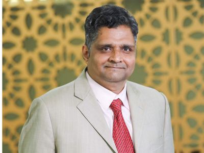 UTI AMC's V Srivatsa warns against midcap valuation, says risk-reward better in largecaps