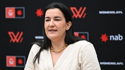 'What the fans want': AFLW defends historic match venue