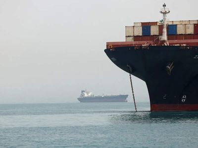 Strait of Hormuz vessel crossings extend slide on fresh US-Iran attacks