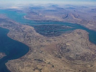 US and Iran dig in over the Strait of Hormuz, showing the limits of intensifying airstrikes