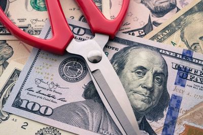 Justin Wolfers Says Trump's 'One Big Beautiful Bill' Puts an Expiration Date on 'No Tax on Tips,' but 'The Tax Cuts for the Rich Are Permanent'