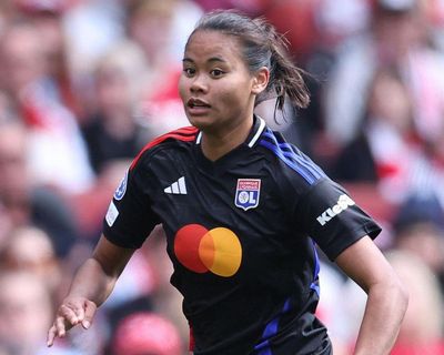 Spurs break their women’s transfer record to sign Alice Sombath from Lyonnes
