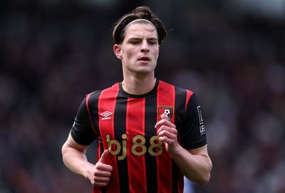 Alex Scott: Arsenal, Chelsea and Manchester United on alert as transfer target turns down new Bournemouth deal