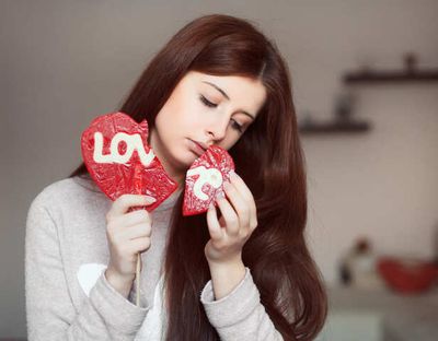 Why High-Value Women Don't Fall in Love Quickly