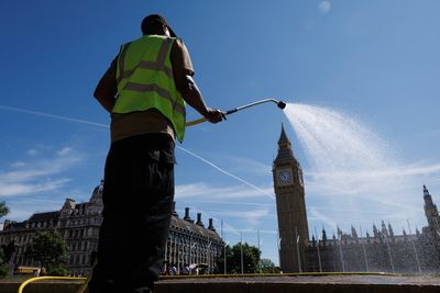 London hit with hosepipe ban as water use soars