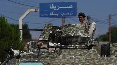 Lebanese army begins deployment to southern regions after Israel deal