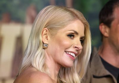 Holly Willoughby says she 'knows real fear' after kidnap plot: 'I’ve learned that I am very resilient'