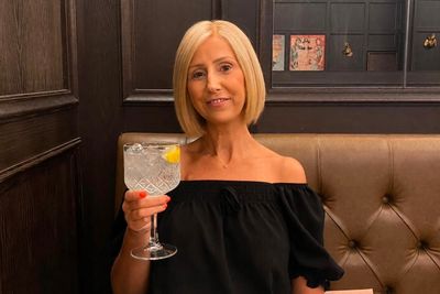 Mother with breast cancer forced to fundraise £200k for life-extending drug due to ‘unfair’ postcode lottery