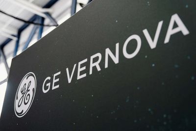 Powerful rally! This Wall Street AI winner with 500% share price jump is not your typical chip stock
