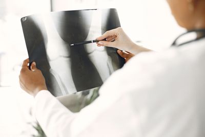 Bone Cancer at 25? Lauren Tom's Daughter's Diagnosis Highlights Warning Signs Young Adults Should Never Ignore