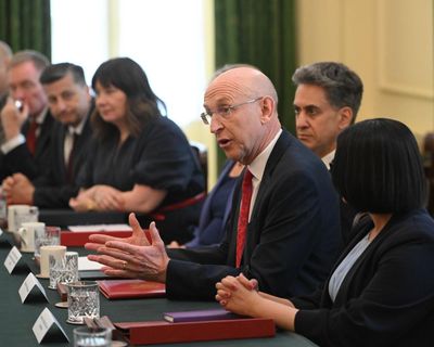 Healey as chancellor? Streeting as defence secretary? This isn’t a cabinet to change the UK like Burnham promised