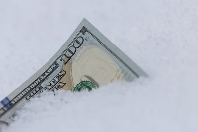2026's Hottest Stocks Turn Ice Cold in July: SanDisk Down 37%, Intel Drops 28%