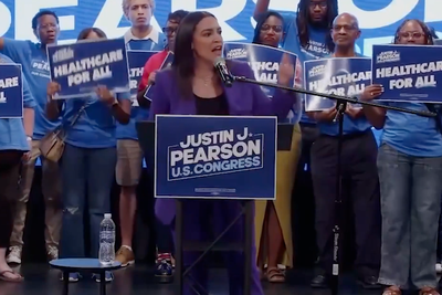 AOC mocked by MAGA over her use of ‘southern accent’ in Tennessee rally speech
