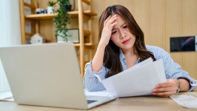 How to Recover From a Summer Financial Hangover Before the Holidays