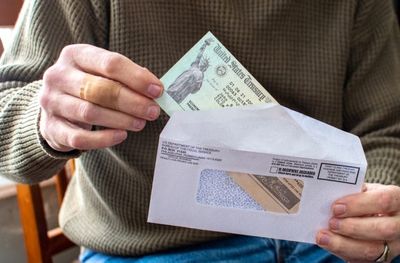 How to Tell Whether a Government Check Is Legitimate
