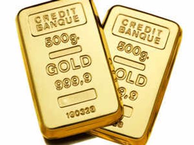 Gold nears two-week high as Fed outlook, Middle East conflict stay in focus