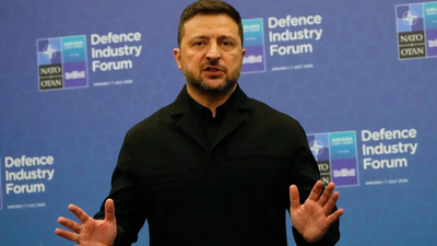 Zelenskyy fires top Ukrainian general Oleksandr Syrskyi after protests over defence reshuffle