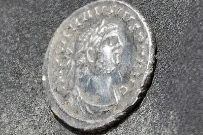 ‘Amazing’ 1,700-year-old Roman coin showing Britain’s breakaway emperor found during railway dig