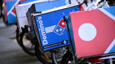 Pizza workers slice up misleading Domino's wage claim