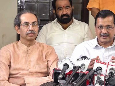 Uddhav Thackeray bats for opposition dialogue as AAP accuses Congress of suppressing CJP protest