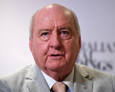Prosecutors in Alan Jones trial will argue he showed a pattern of targeting ‘significantly younger men’