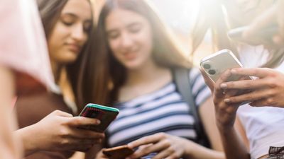 Author Dave Eggers says ChatGPT is 'silencing an entire generation' — here's why parents should pay attention