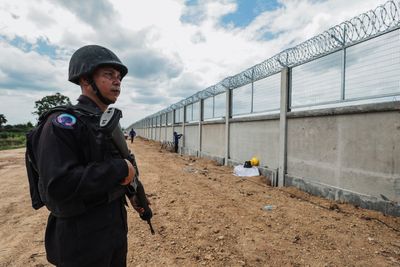 Thailand presses on with Cambodia border fence