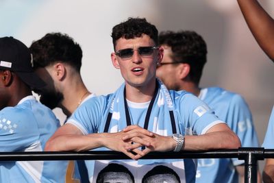 Phil Foden signs contract extension at Man City after World Cup snub