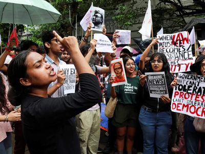 Pradhan unlikely to resign but centre keen on relief measures for kin of victims: Govt functionary