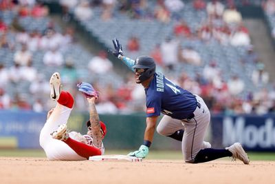 Why 'Day-to-Day' Injuries Still Matter: Julio Rodríguez and J.P. Crawford Highlight the Importance of Early Medical Intervention