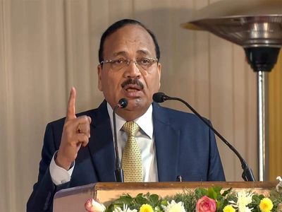 Easy to become famous through social media, avoid online popularity: CJI Surya Kant to AoRs