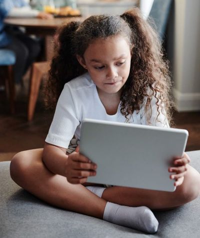 7 Ways Families Can Get Free Internet or Discounted Devices for Students